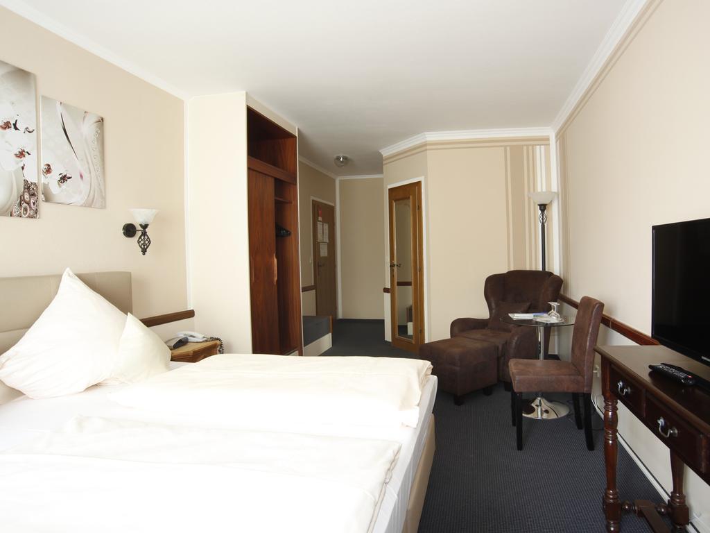 Hotel Garni Zum Gockl ウンターフェーリング エクステリア 写真