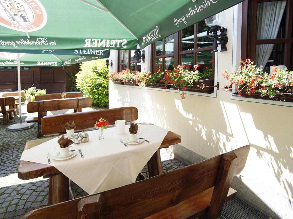 Hotel Garni Zum Gockl ウンターフェーリング エクステリア 写真